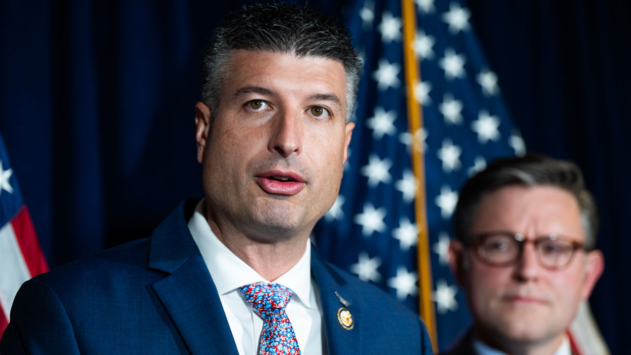 On Iran, Battleground District Republican Stakes Own Path