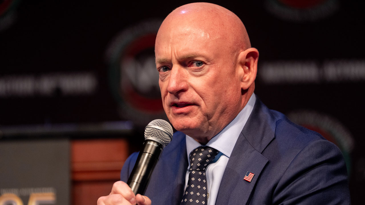 Kelly Blasted by Hegseth for Talking About ‘Shocking’ Stockpile Depletion
