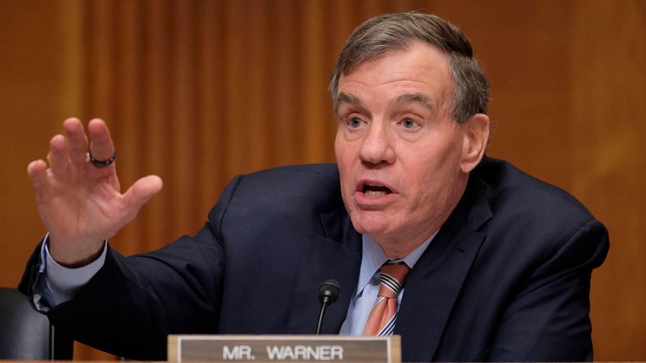 Storm Clouds Over Spy Power Talks in Congress