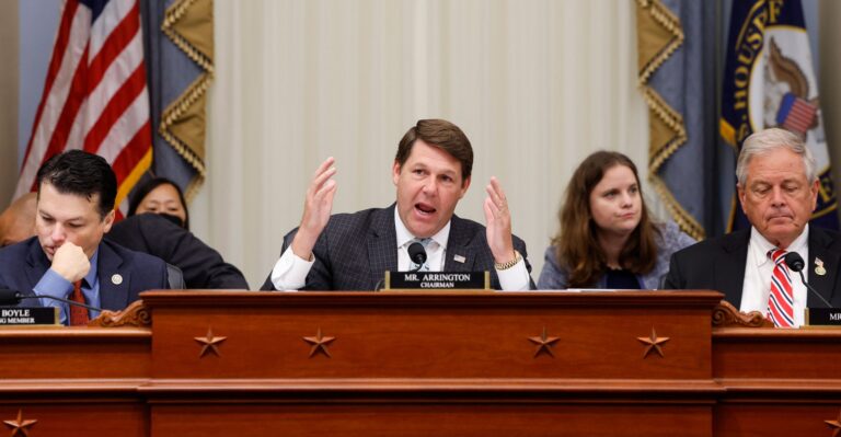 House Budget Panel Republicans Deliver Plan to Tackle $33T Debt