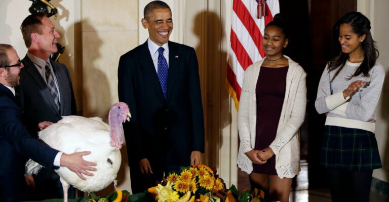 Once Again, Obama Wants You to Push Liberal Views During a Holiday Dinner