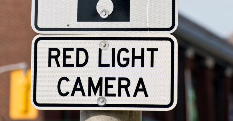 Court: Illegal for Red Light Camera Operators to Give Citations to Drivers