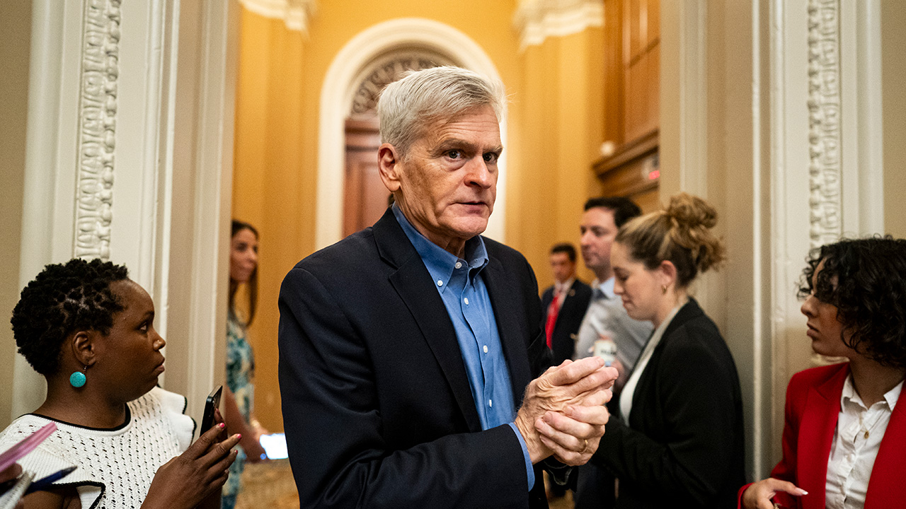 America Is ‘LOSING the Ability to Feed Itself’: Senator Proposes Tariff Bill to Save US Agriculture