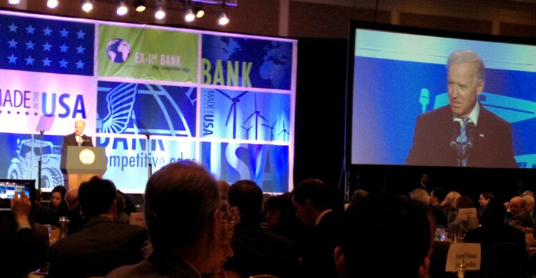 Two Prominent Voices Debate Future of Export-Import Bank