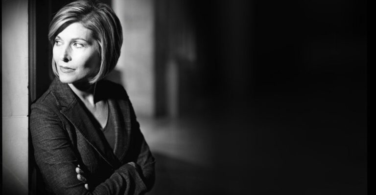 Sharyl Attkisson Sues Federal Government to Obtain Obamacare Documents