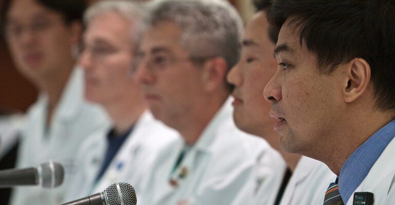 Do Doctors Lean Right or Left?
