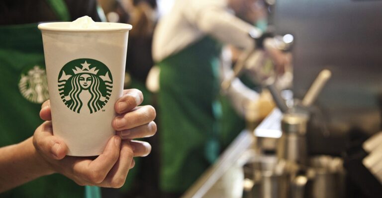 378 Reasons You’ll Never Think of Starbucks Drive-Through the Same Again