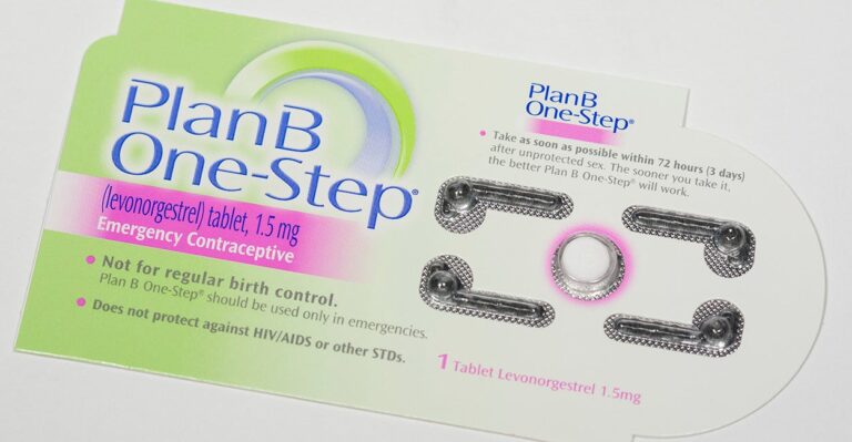 Obama Administration Drops Fight Against 3 Businesses Over Abortion Pill Mandate