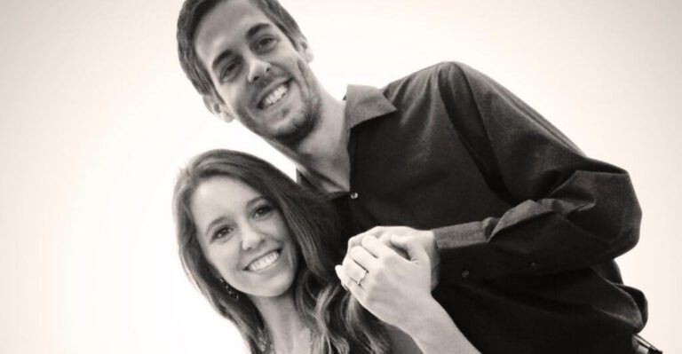 She Announced Her Pregnancy Way Before 12 Weeks. Why More Women Should Consider Doing the Same.