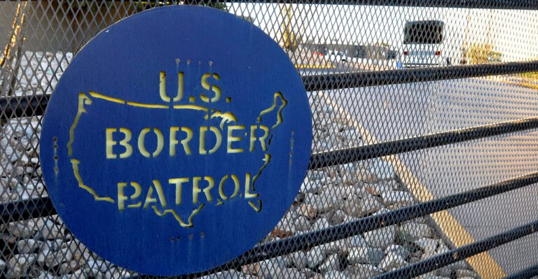 At One Border Hot Spot, Concern That Federal Prosecutors Have Cooled on Security