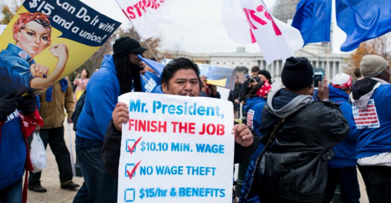 Federal Workers Ask Obama for a Raise: Watch Them Make the Case for a $15 Minimum Wage