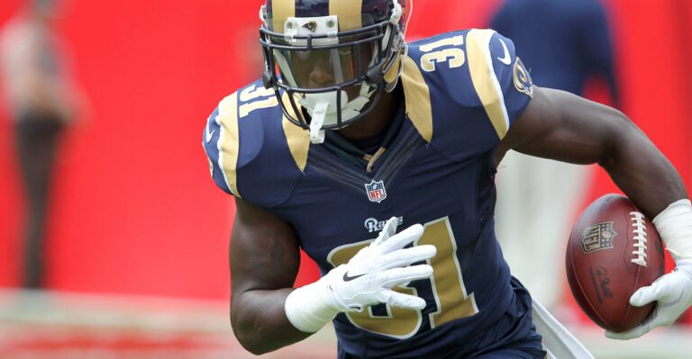How This Football Player Overcame the Odds (and a Stint in Jail) to Make It to the NFL