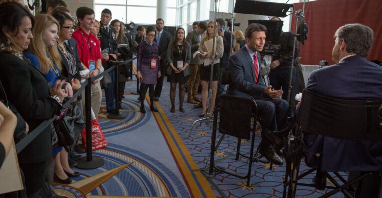 Bobby Jindal Says ISIS Fighters Need to Be ‘Hunted Down and Killed’
