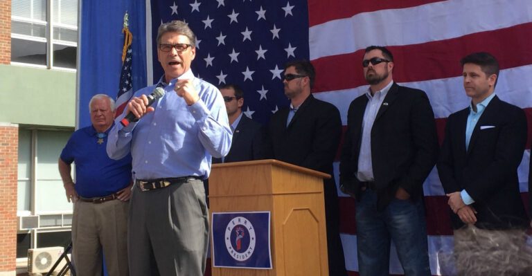 Rick Perry Pledges to Work for Veterans ‘Until I Take My Last Breath’
