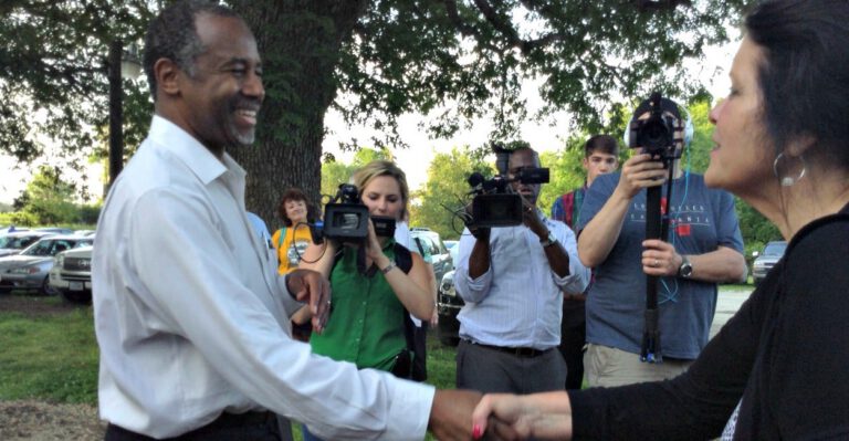 Ben Carson Tells Iowa: ‘America Is Worth Saving’
