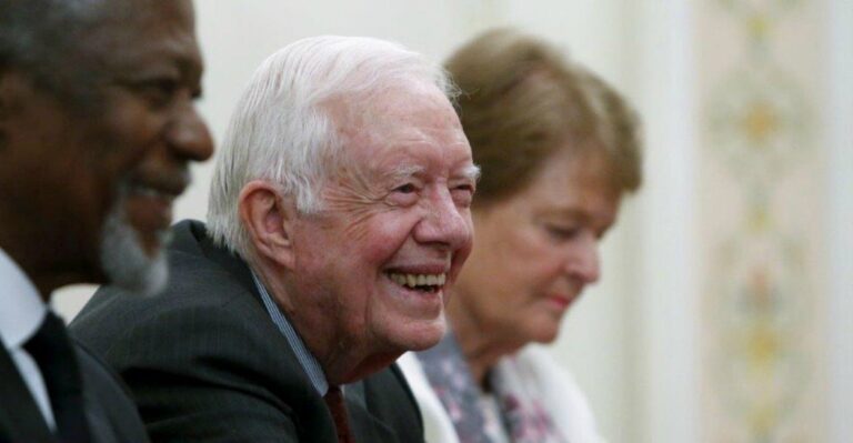 Obama’s ‘Minimal’ World Leadership Brings Jimmy Carter, Chris Christie Together