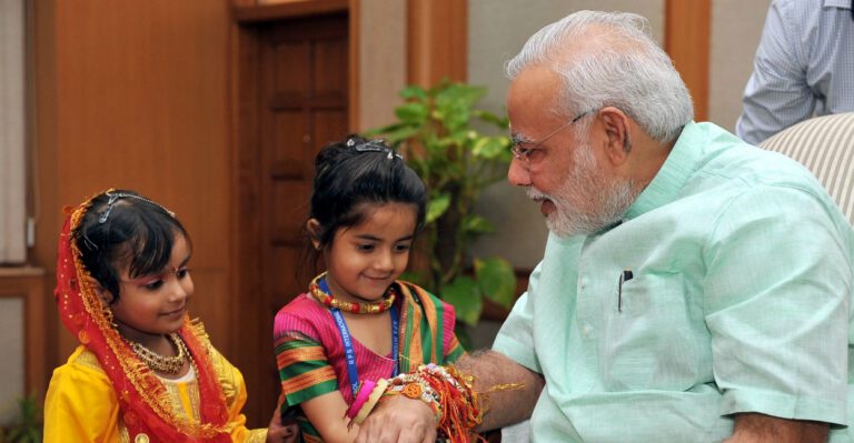 #SelfieWithDaughter Campaign Sweeps India