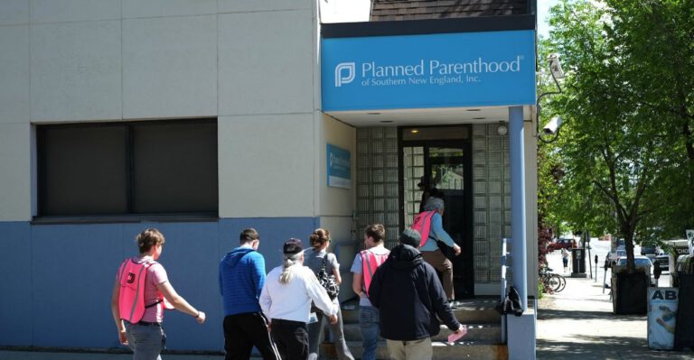 Conservative Lawmakers Vow to Defund Planned Parenthood After Reveal of Graphic Video