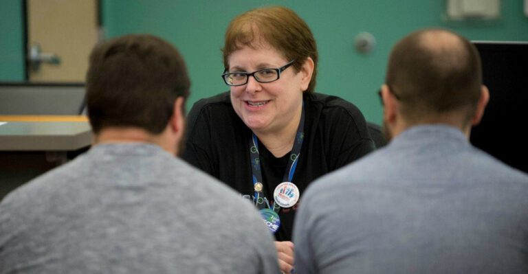 Kentucky Lawmakers Move to Protect County Clerks, Clergy Opposed to Gay Marriage