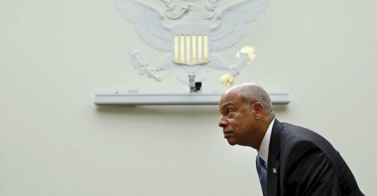 Obama Administration to Take Back Work Permits From Illegal Immigrants
