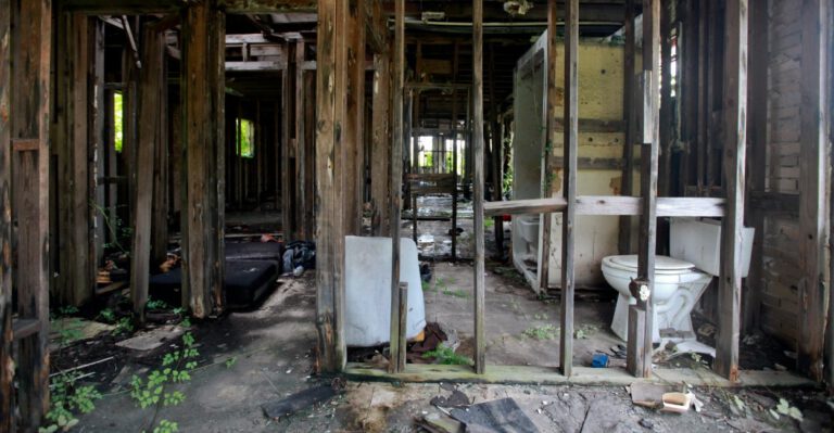 Experts: States, Not Federal Government, Should Respond to Disasters