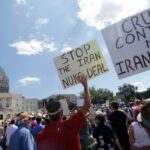 Palin, Cruz Criticize Iran Deal at Rally