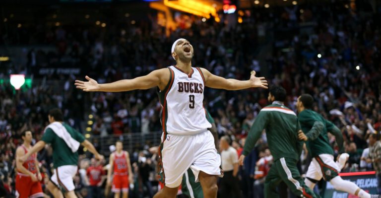 Scott Walker Approves Legislation Financing New Stadium for the Milwaukee Bucks