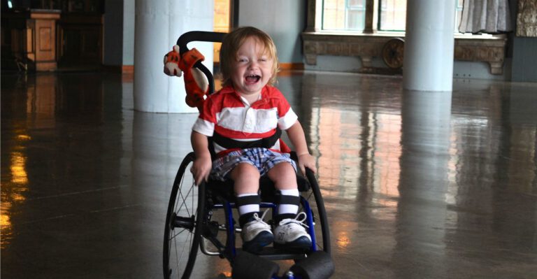 Viral Note From Mom Thanks Boy for Showing Kindness to Disabled Son