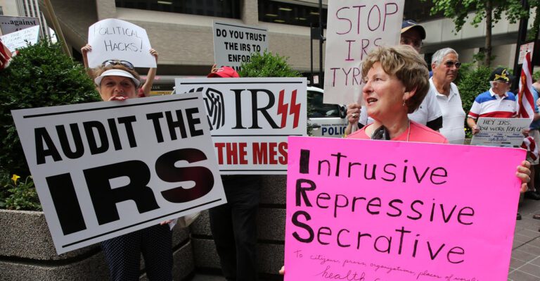 Gallup: Americans Increasingly View Government as Corrupt, Threat to Their Freedom