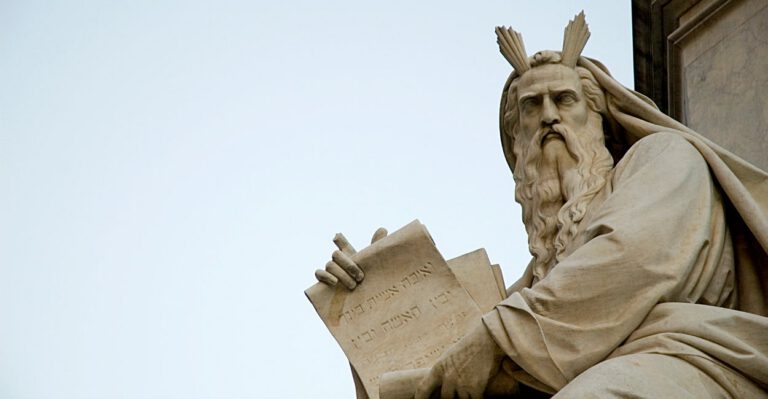 Late-Night Removal of 10 Commandments Monument in Oklahoma Reignites Controversy