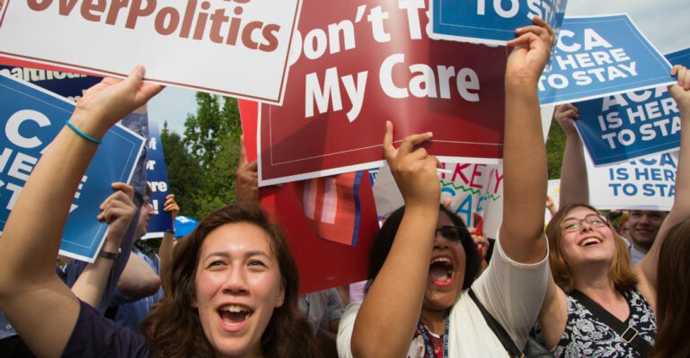 Report: Insurers ‘Lost a Lot of Money’ Selling Obamacare Plans