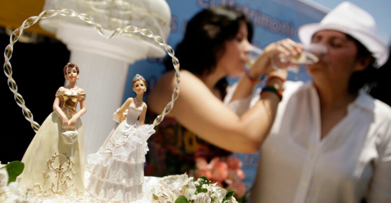 Baker Who Doesn’t Want to Make Wedding Cakes for Same-Sex Couples Takes His Case to Colorado Supreme Court