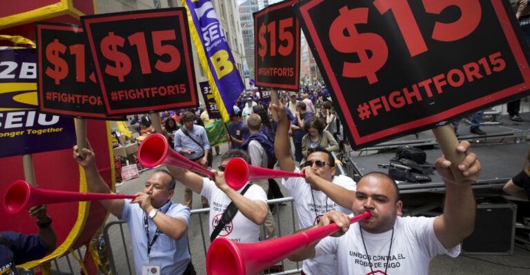 In New York, Restaurant Industry Fights Minimum Wage Hike, Argues NY Governor Guilty of ‘Executive Overreach’