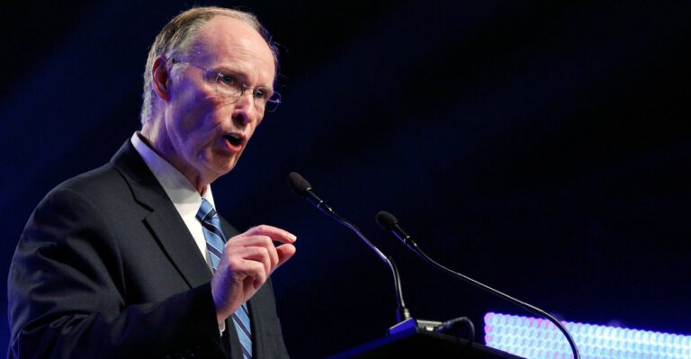 Federal Judge Temporarily Blocks Alabama From Defunding Planned Parenthood