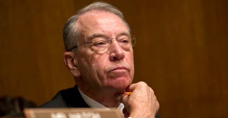 Leaked DHS Memo Reveals Attempt to Skirt Immigration Law; Senate Republicans Demand Explanation