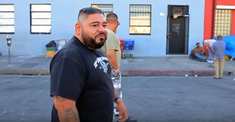 This Iraq War Veteran ‘Hunts’ and Helps Homeless Vets on the Streets of Los Angeles