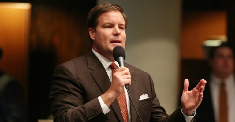 Meet the State Lawmaker Who Wants to Slap $5K-a-Day Fines on Sanctuary City Officials