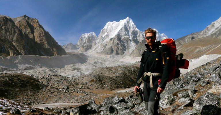Retracing a High, Desperate Flight at Below Zero Near Mount Everest
