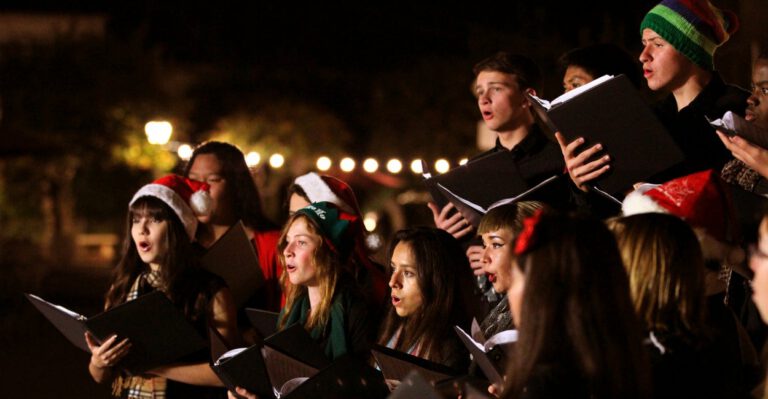 Police Lift Ban on Christmas Caroling Outside Abortion Clinic