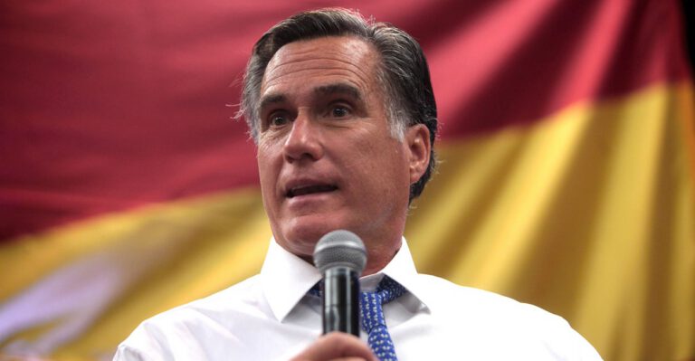 Romney Gives Way to ‘Other Leaders,’ Takes Himself Out of 2016 Race