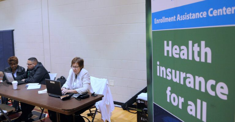$750 Million in Obamacare Tax Credits May Have Gone to Illegal Immigrants, Senate Report Finds