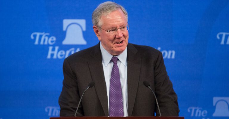 Steve Forbes on How a Flat Tax Would Reduce DC Cronyism