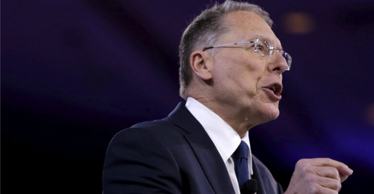 NRA Head Wayne LaPierre Says Obama’s Knowledge on Guns ‘Wouldn’t Fill a Thimble’