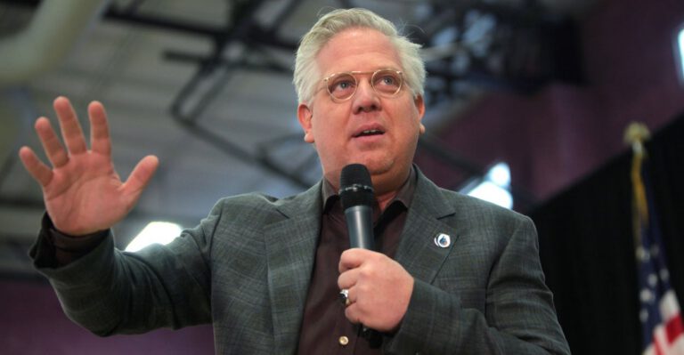 Glenn Beck Got a Rousing Ovation Simply by Reading the Constitution