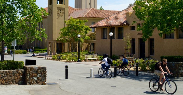 Hundreds of Stanford Students Want Western Civilization Requirement Back