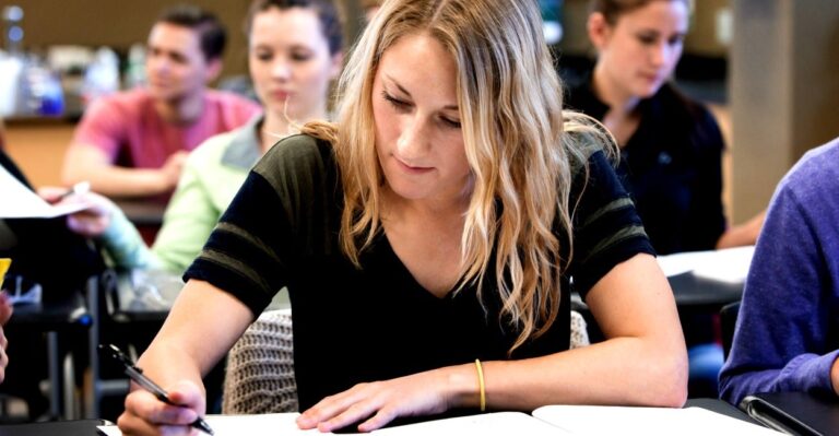 How Colleges Can Help Fix the Gender Pay Gap