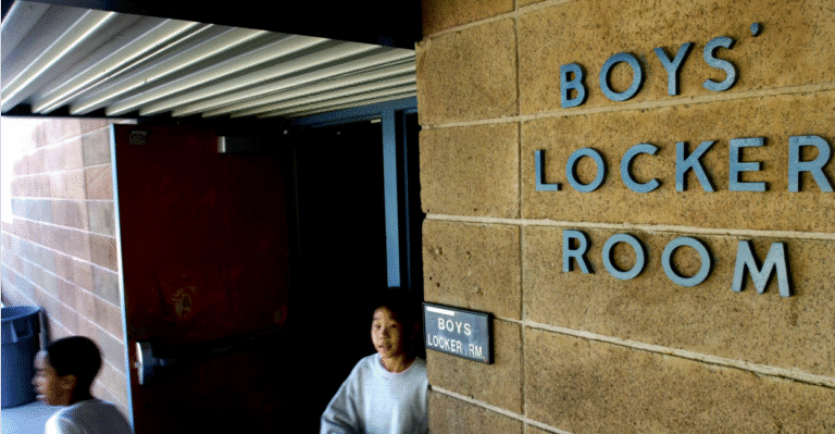 6 Men Who Disguised Themselves as Women to Access  Bathrooms