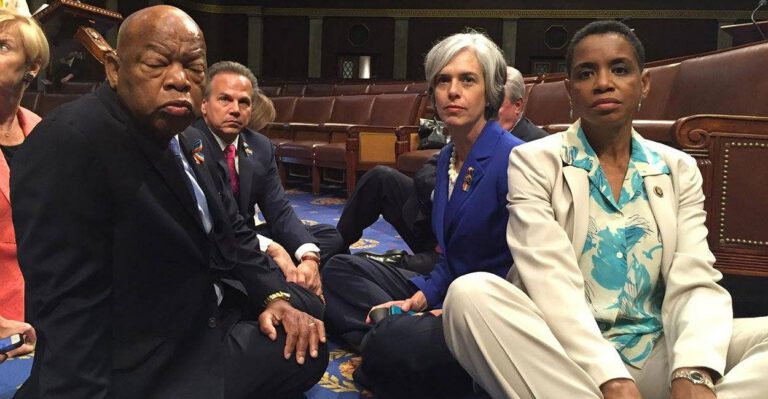 As Congress Returns, Democrats and Republicans Clash Over Gun Control