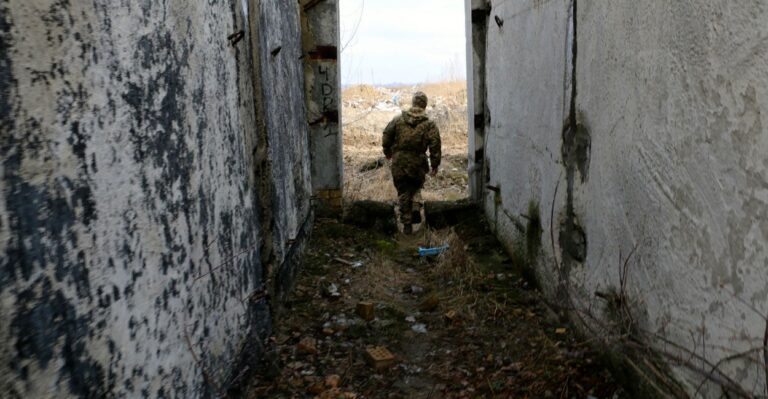 Journalist’s Murder, Kerry Trip to Moscow Among Events That Rattle Ukraine