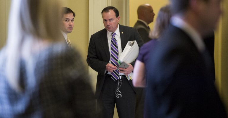GOP Lawmakers Pressure Administration Over Obamacare ‘Bailout’ for Insurers